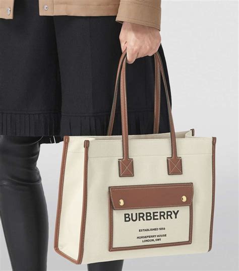 giá túi xách burberry chính hãng leflair|giá túi xách burberry.